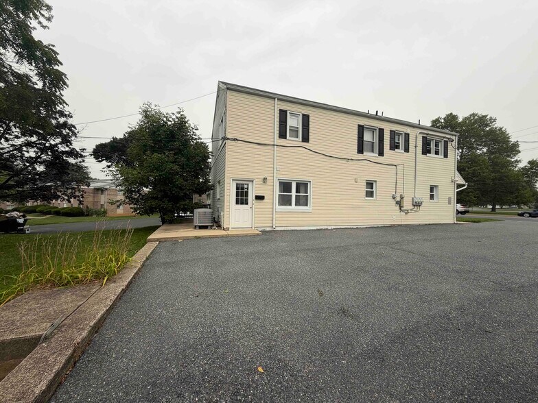 More Photos Of 1737 Schoenersville Rd, Bethlehem Multifamily For Sale