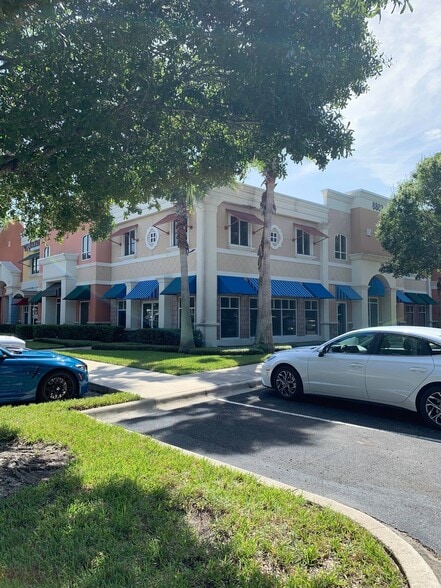 More Photos Of 8803 Futures Dr, Orlando Storefront Retail Office For Sale