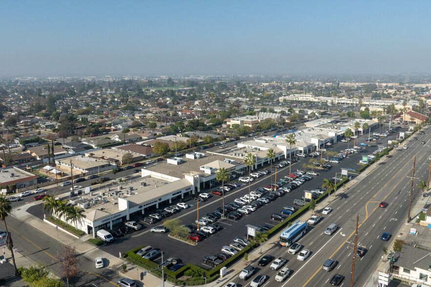 More Photos Of 772 N Tustin St, Orange Restaurant For Lease
