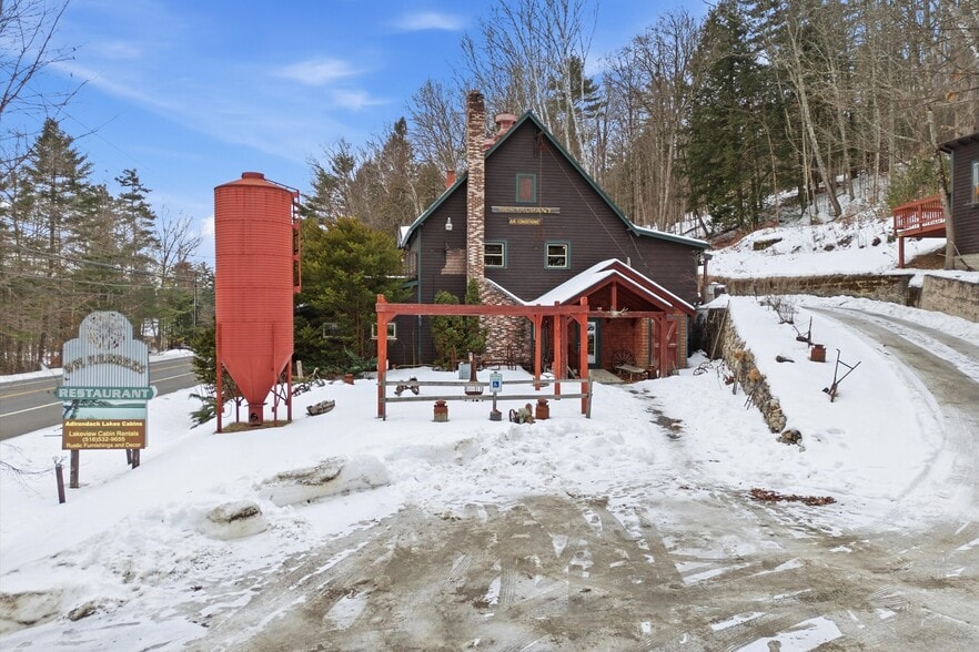 More Photos Of 581 US Route 9, Schroon Lake Restaurant For Sale