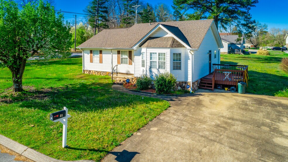 More Photos Of 14 Clara Dr, Ringgold Multifamily For Sale