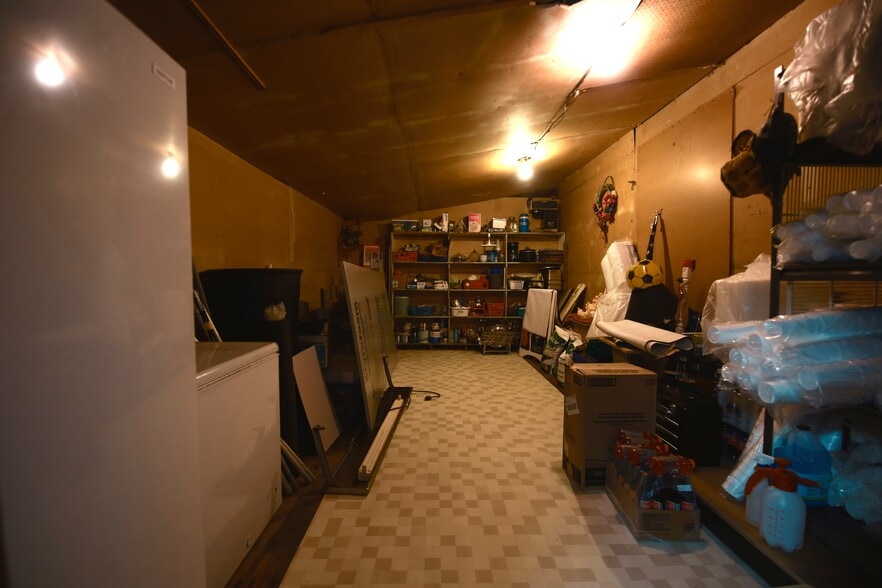 More Photos Of 15745 TX-204, Cushing Specialty For Sale