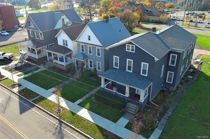 More Photos Of , Niagara Falls Unknown For Sale