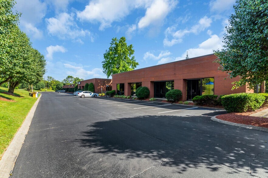 More Photos Of 104-176 Cude Ln, Madison Medical For Lease