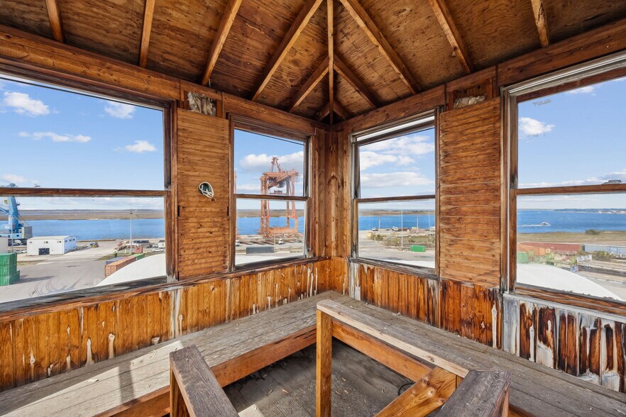 More Photos Of 501 N 3rd St, Fernandina Beach Office For Sale