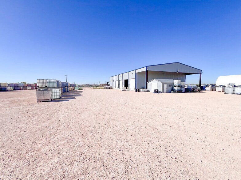 More Photos Of 2401 E County Road 155, Midland Service For Sale