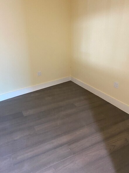 More Photos Of 2557 El Camino Real, Redwood City Storefront Retail Office For Lease