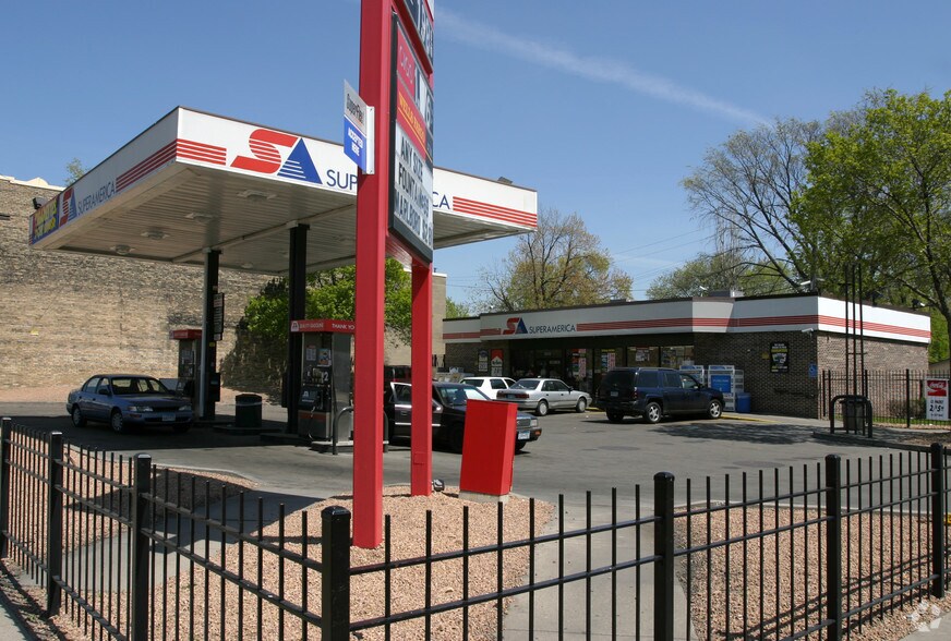 More Photos Of 2445 Bloomington Ave, Minneapolis General Retail For Sale
