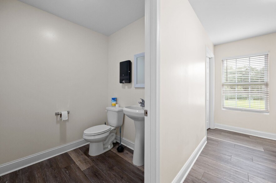 More Photos Of 7555 Half Mile Rd, Irvington Service For Sale