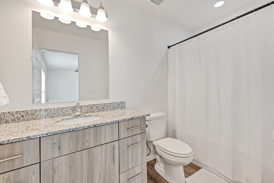 More Photos Of 1512 S Razorback Rd, Fayetteville Apartments For Sale