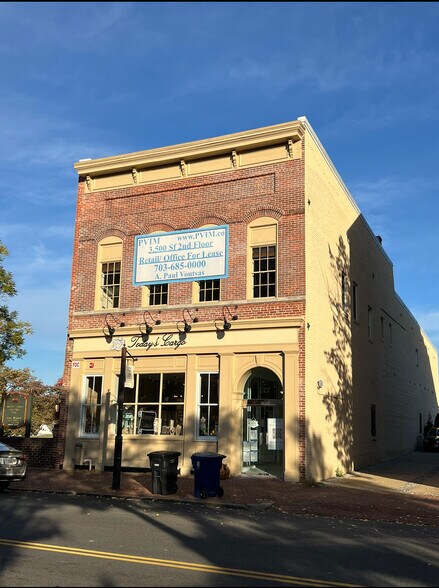 Primary Photo Of 117 N Fairfax St, Alexandria Storefront Retail Office For Lease