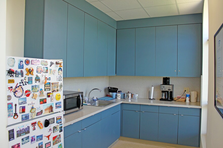 More Photos Of 1230 W Candletree Dr, Peoria Office For Lease