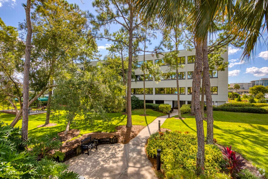 More Photos Of 405 N Reo St, Tampa Office For Lease