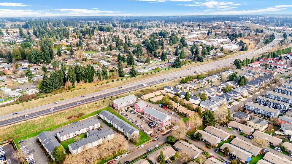 More Photos Of 5750 NE 34th St, Vancouver Apartments For Sale