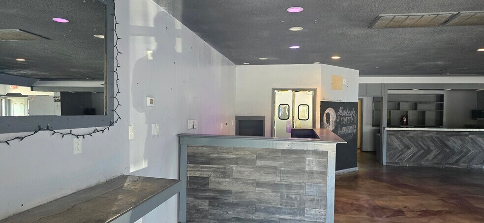 More Photos Of 6228 Yadkin Rd, Fayetteville Restaurant For Sale