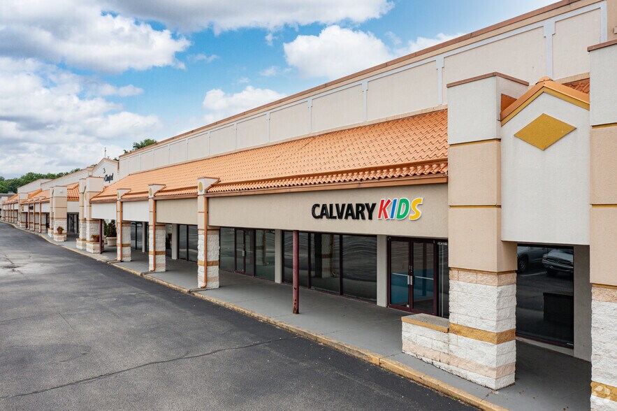 More Photos Of 5955-5965 Boymel Dr, Fairfield Storefront For Lease