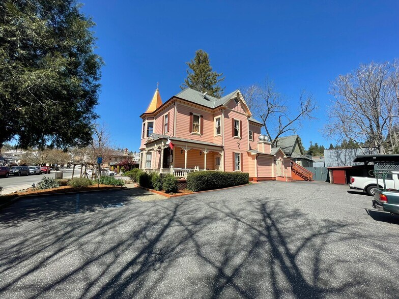 More Photos Of 124 Bank St, Grass Valley Restaurant For Sale