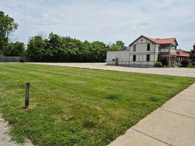 More Photos Of 380 Lyndoch St, Corunna Restaurant For Sale