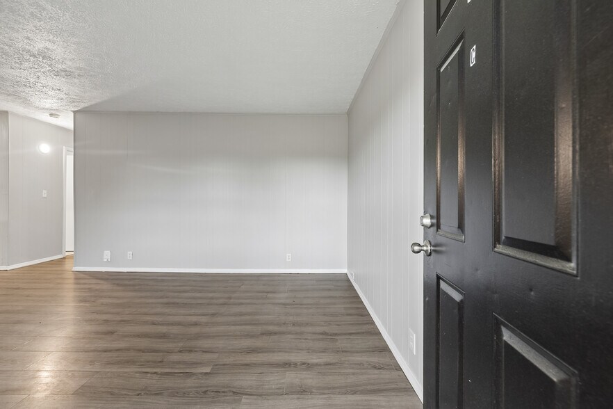 More Photos Of 542 Ashe Ave, New Johnsonville Apartments For Sale