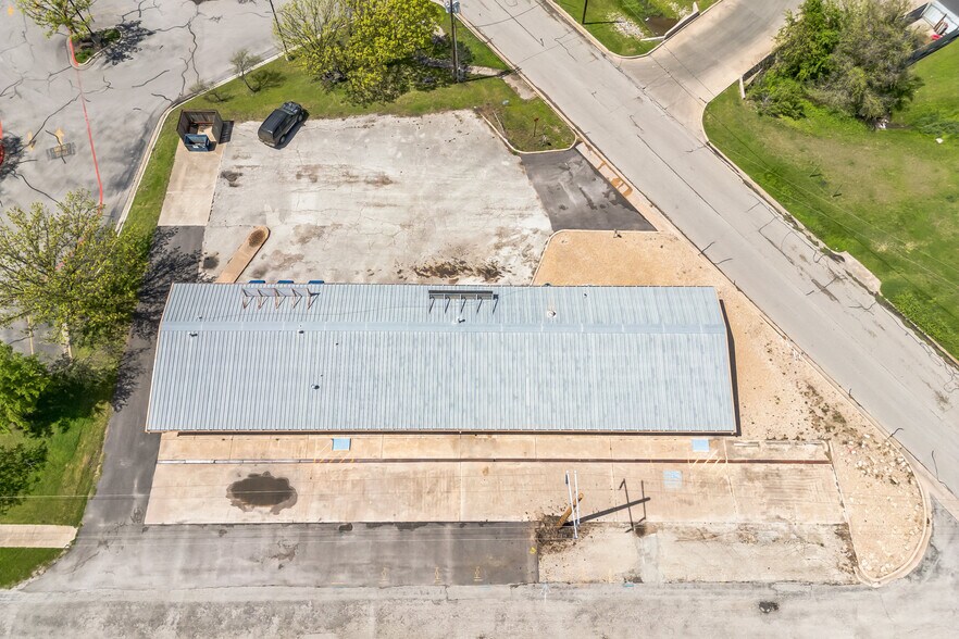 More Photos Of 1611 Old Granger Rd, Taylor Office For Lease