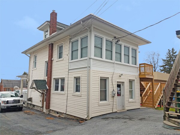 More Photos Of 1223 E Chocolate Ave, Hershey Freestanding For Sale