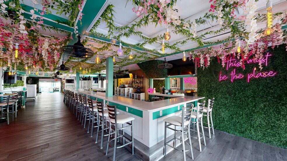 More Photos Of 32 Broad St, Keyport Bar For Sale