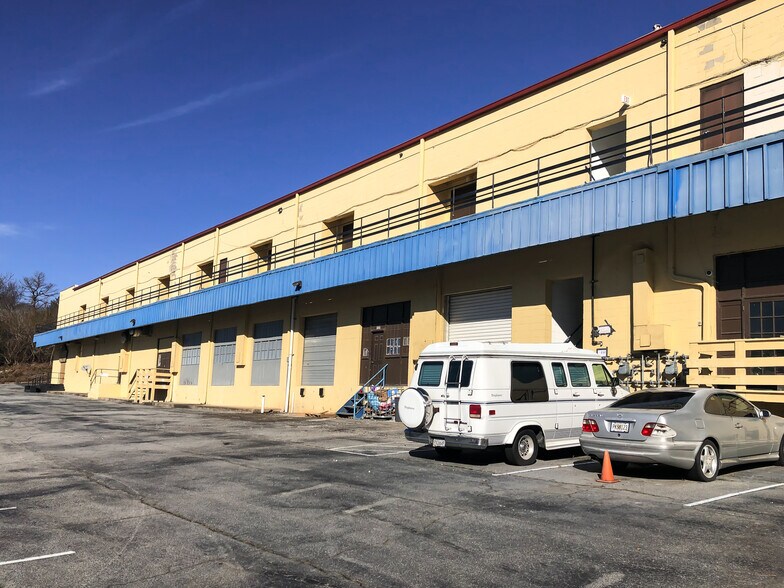 More Photos Of 4013 Jonesboro Rd, Forest Park Unknown For Lease