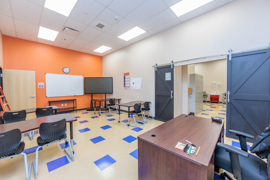 More Photos Of 8555-8735 Day Dr, Parma General Retail For Sale
