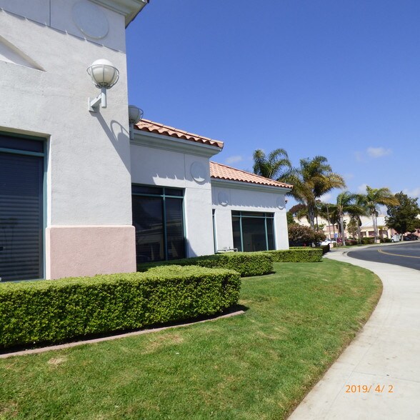 More Photos Of 2850 Johnson Dr, Ventura General Retail For Sale