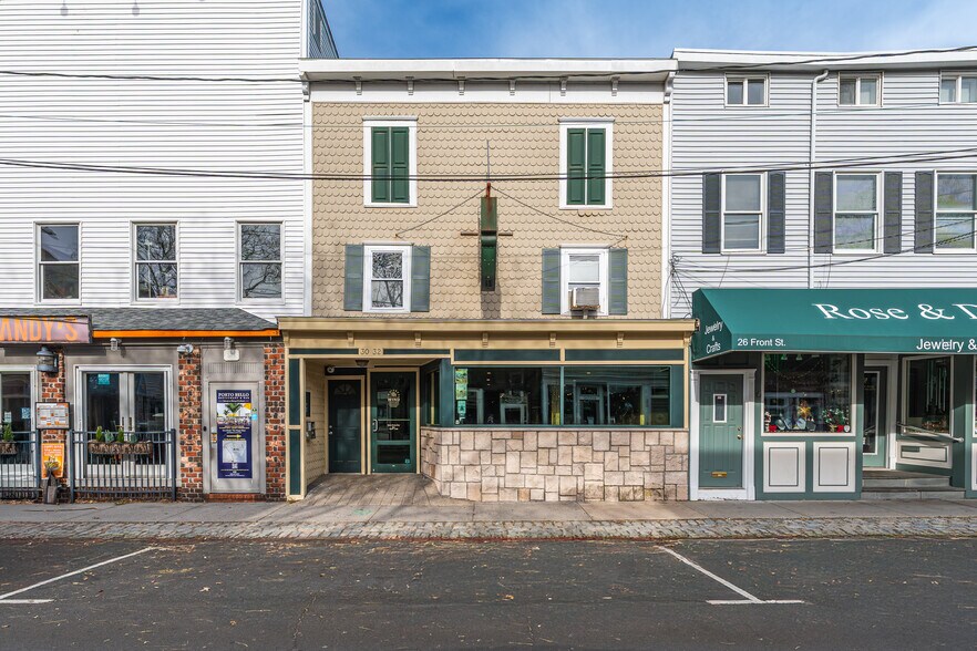 More Photos Of 30-32 Front St, Greenport Storefront Retail Residential For Sale