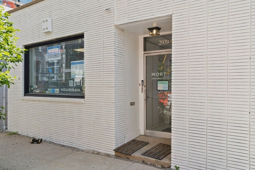More Photos Of 2939 W Marshall St, Richmond Office For Lease