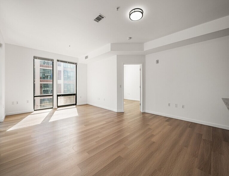 More Photos Of 121 Towne St, Stamford Apartments For Lease