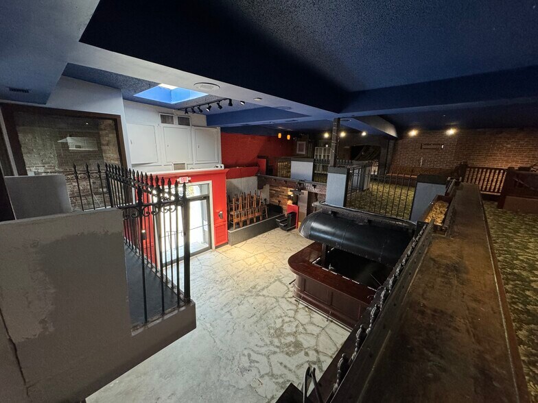 More Photos Of 1525 4th St, Sarasota Restaurant For Lease