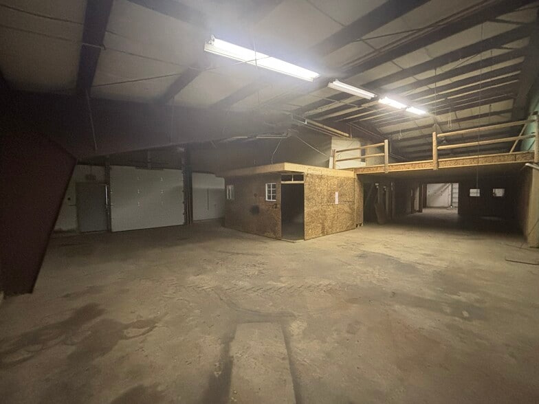 More Photos Of 477 Washington Junction Rd, Hancock Manufacturing For Lease