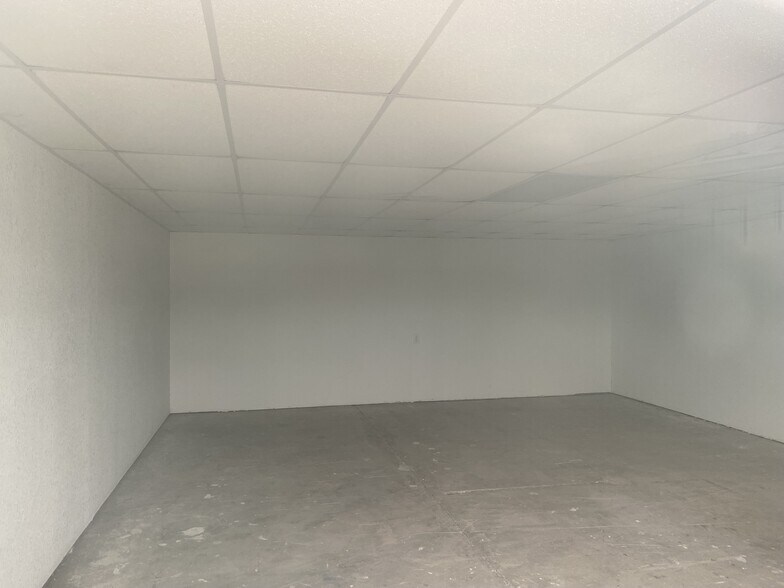 More Photos Of 1401 SW Martin Luther King Jr St, Arcadia General Retail For Lease