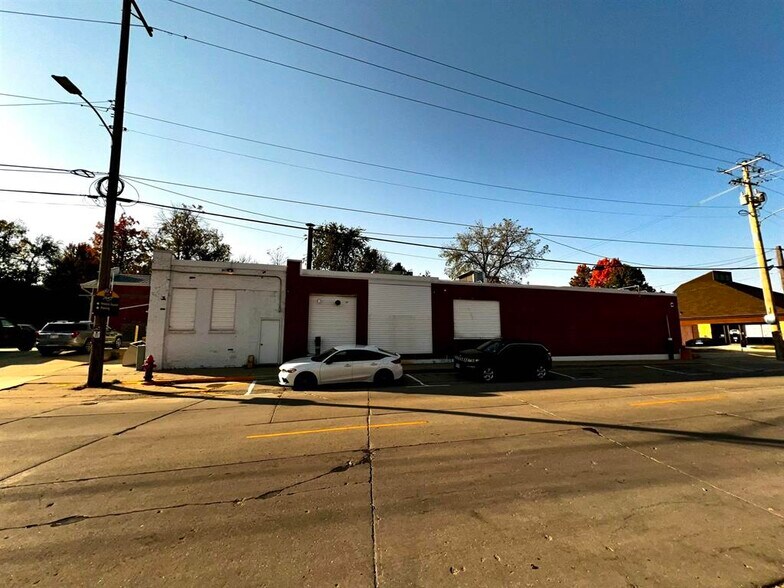 More Photos Of 1720 12th St, Monroe Distribution For Lease