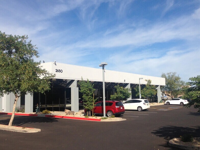 Primary Photo Of 2650 S 46th St, Phoenix Showroom For Lease