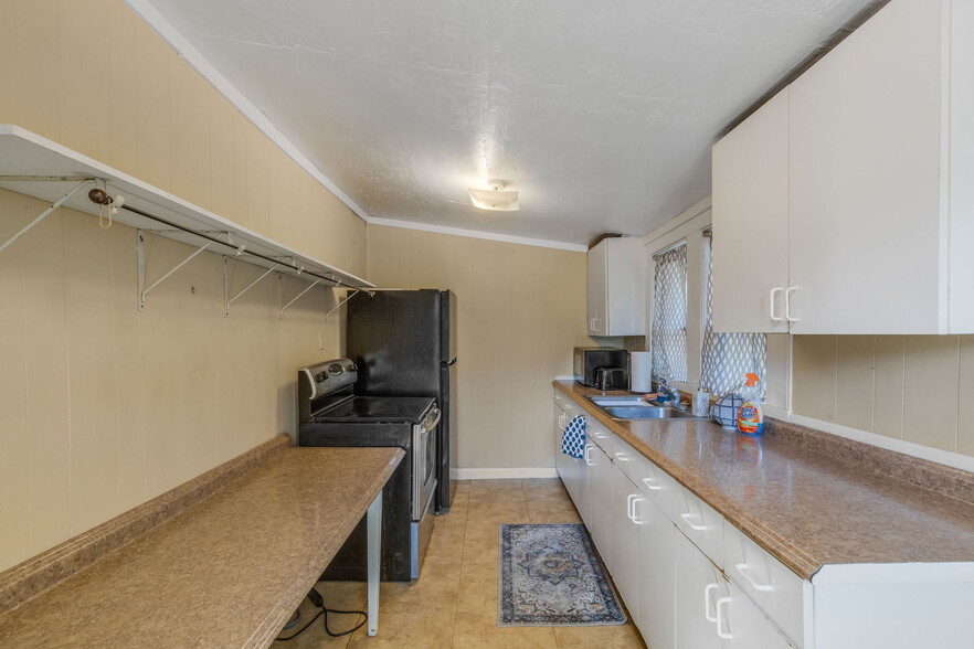 More Photos Of 4122 Bradenton rd, Sarasota Multifamily For Sale