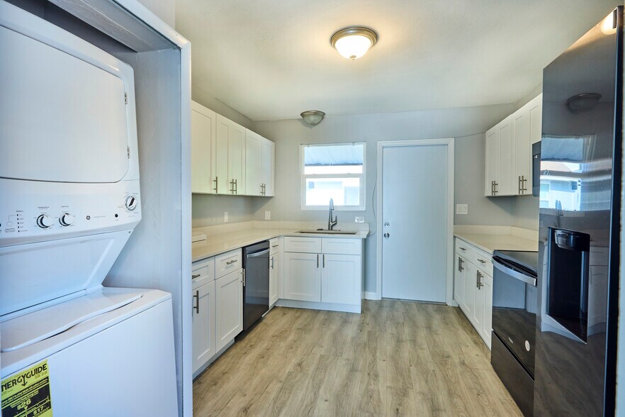 More Photos Of 4648 Golden Gate Pky, Naples Apartments For Sale