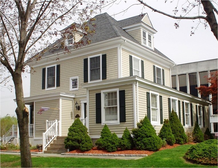 Primary Photo Of 1952 Commerce St, Yorktown Heights Medical For Sale