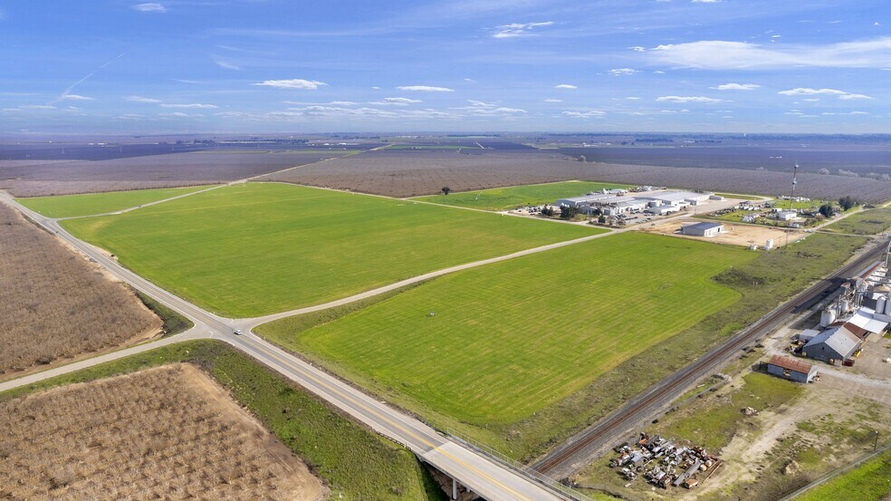 More Photos Of 20200 Fairmead blvd, Madera Land For Sale