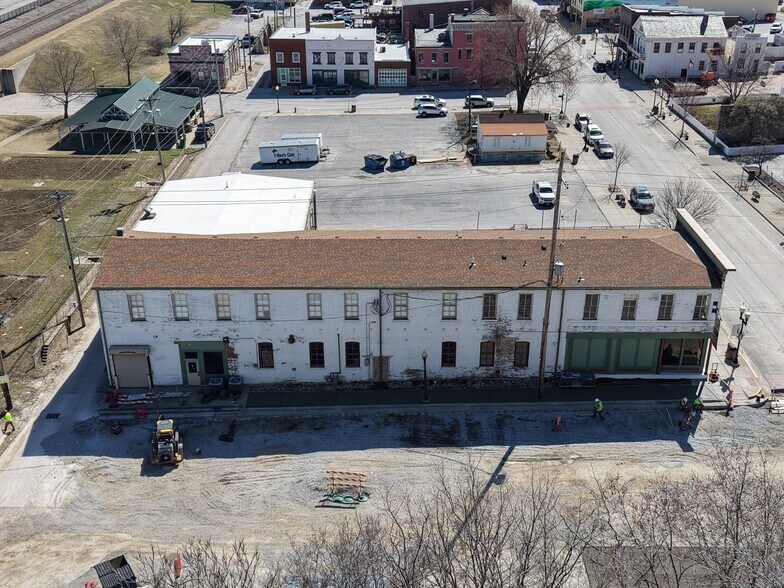 More Photos Of 408-422 N Main St, Hannibal Restaurant For Sale