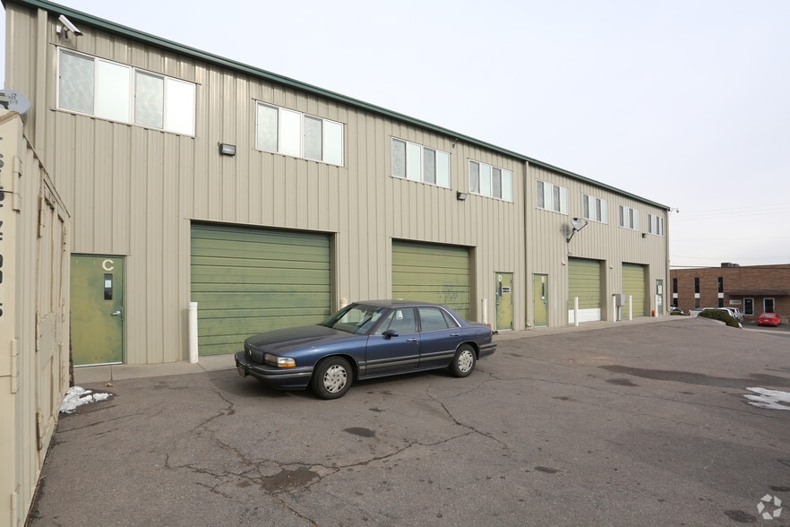 More Photos Of 2795 S Shoshone St, Englewood Light Distribution For Lease