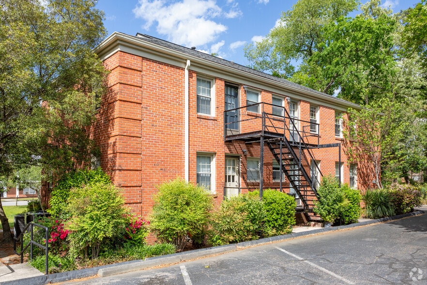 More Photos Of 1107-1117 W Rowan St, Fayetteville Apartments For Sale
