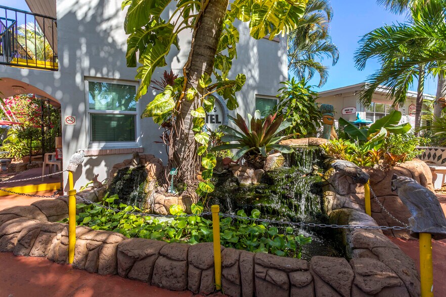 More Photos Of 1411 S Federal Hwy, Hollywood Hotel For Sale