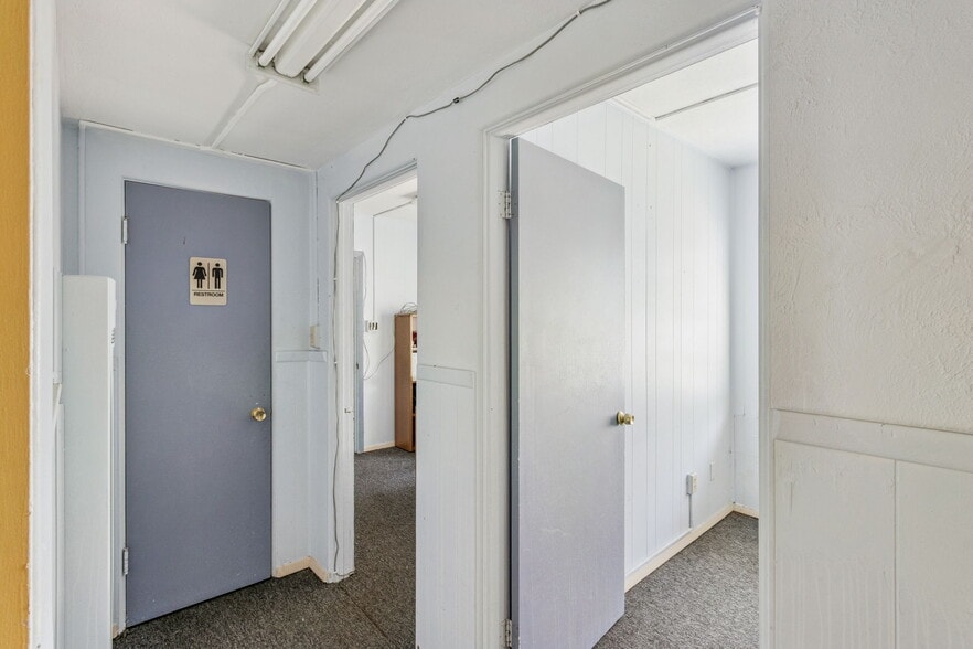 More Photos Of 1231 Lakeland Hills Blvd, Lakeland Freestanding For Sale