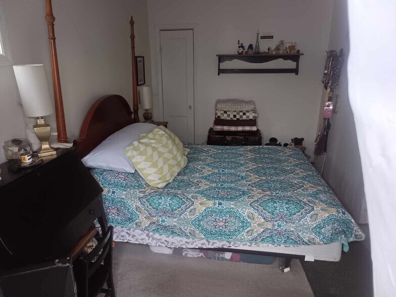 More Photos Of 655 Jersey Ave, Greenwood Lake Restaurant For Sale