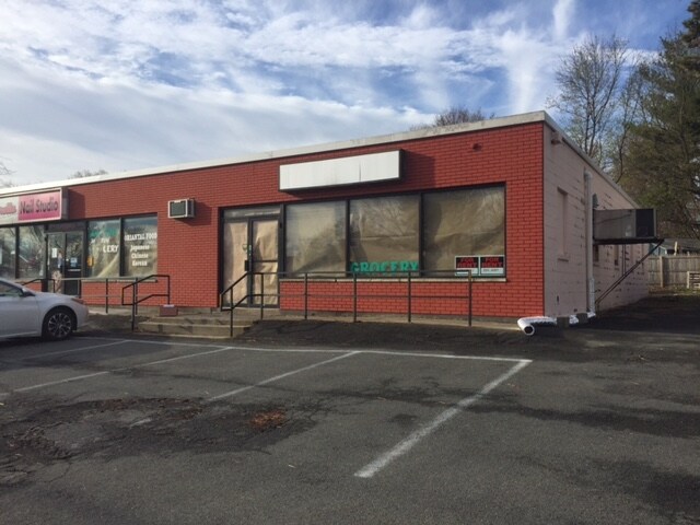 More Photos Of 462 Troy Schenectady Rd, Latham Freestanding For Lease