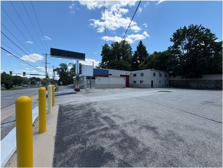 More Photos Of 510 W Chester Pike, Havertown Auto Dealership For Sale