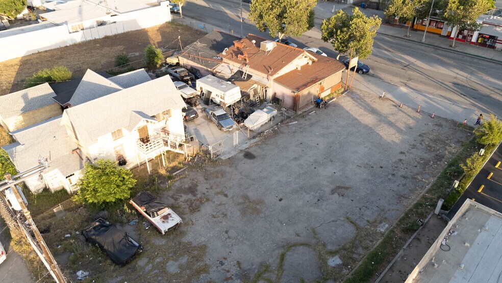 More Photos Of 855 W Holt Ave, Pomona Bar For Sale